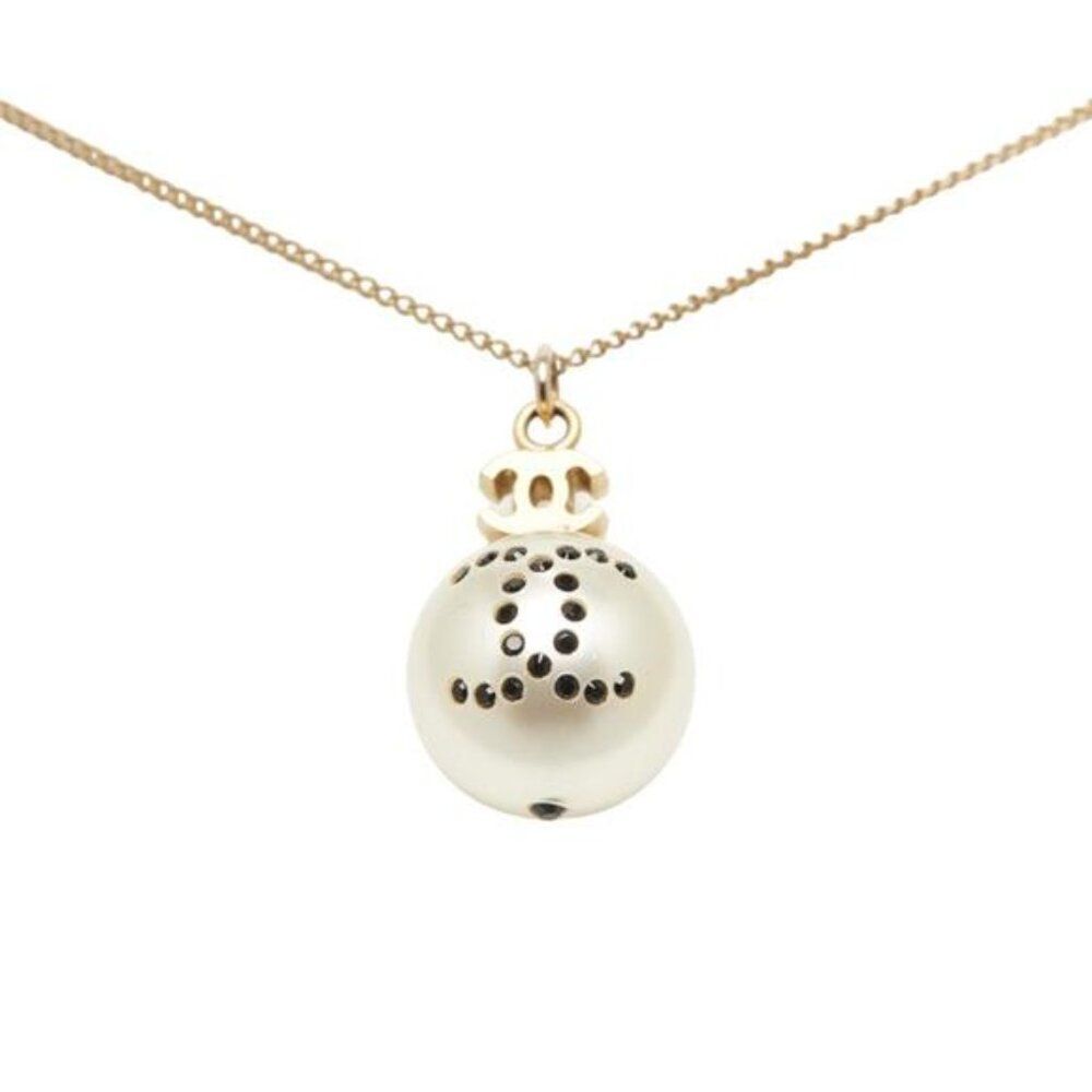 Chanel CC Coco Mark Pearl Necklace